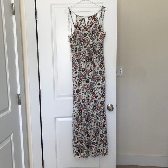 American Eagle Outfitters Dresses & Skirts - Boho floral dress